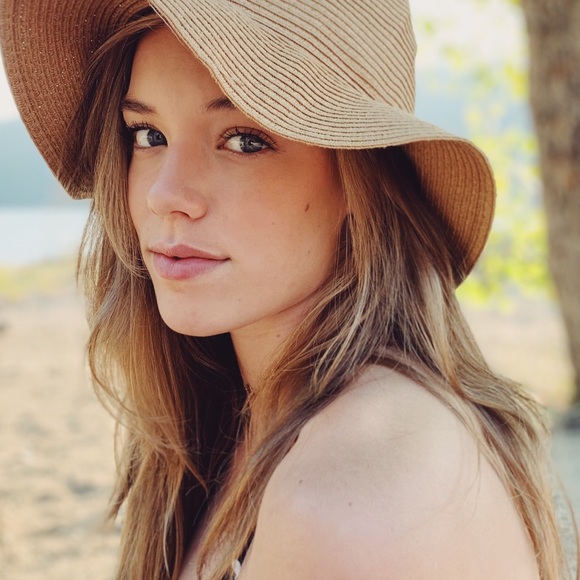 Meet your Posher, Piper - Picture 1 of 1